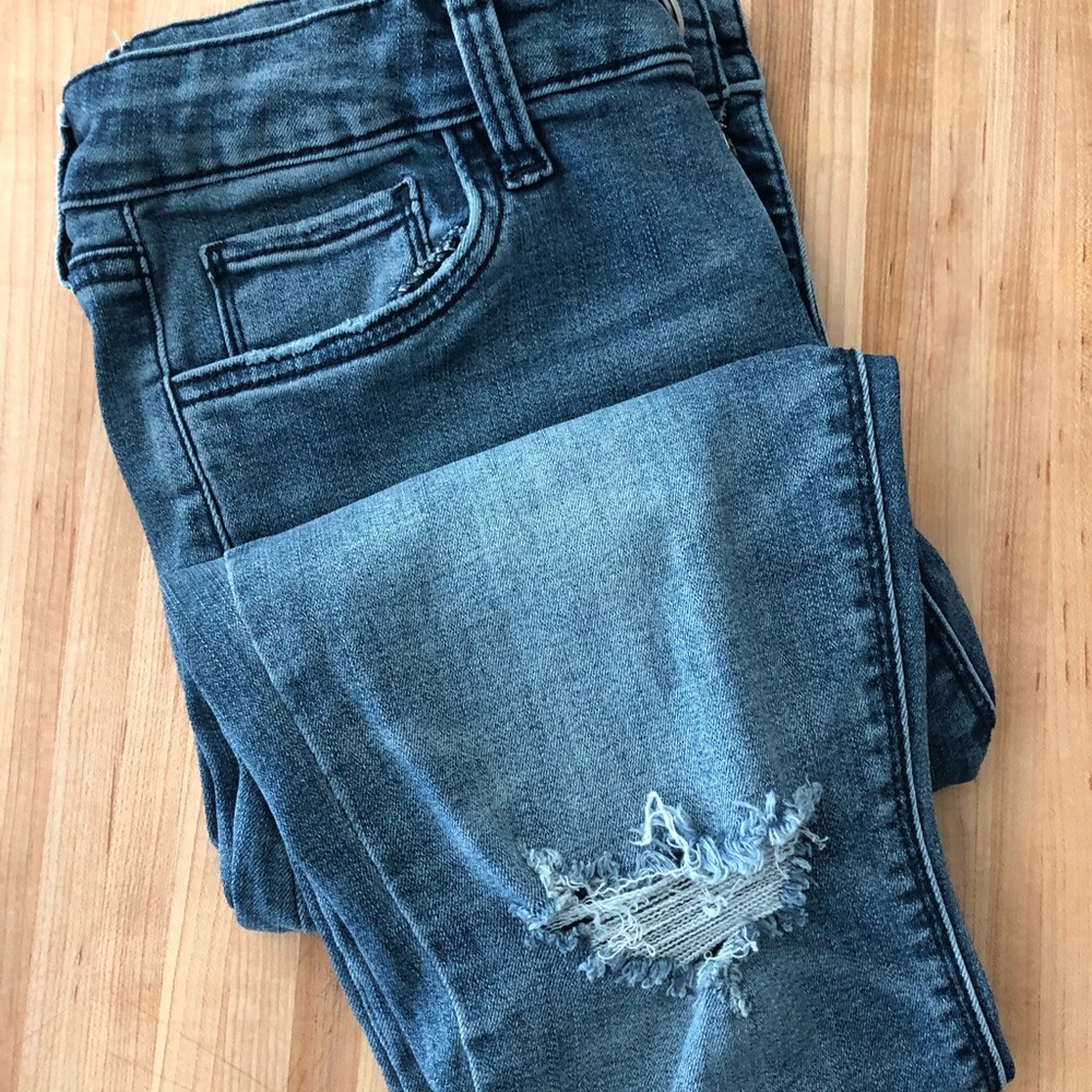 Distressed Skinny Jeans- prosperity brand